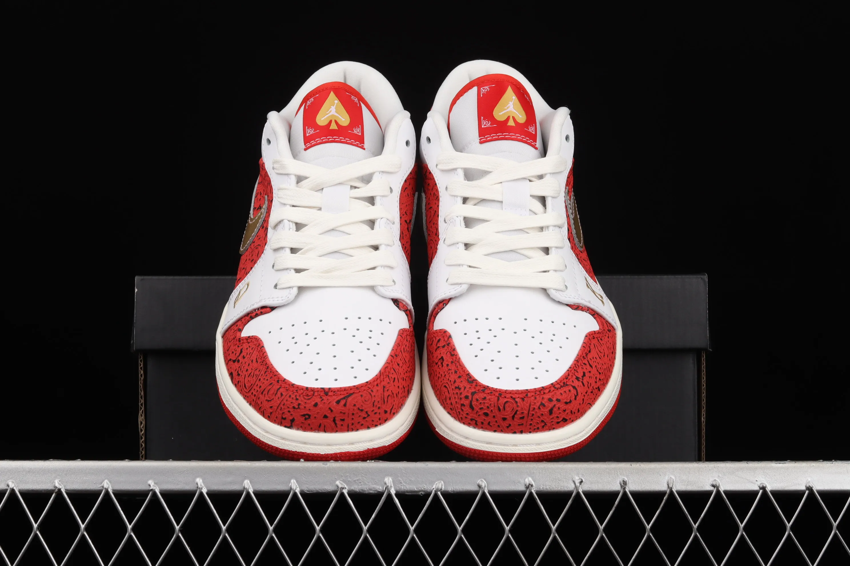 All categories Air Jordan Jordan series basketball shoes Air Jordan 1 Low G version pure original Air Jordan 1 Low AJ1 Joe 1 white red gold low-top cultural leisure sports sneakers DJ5185-100